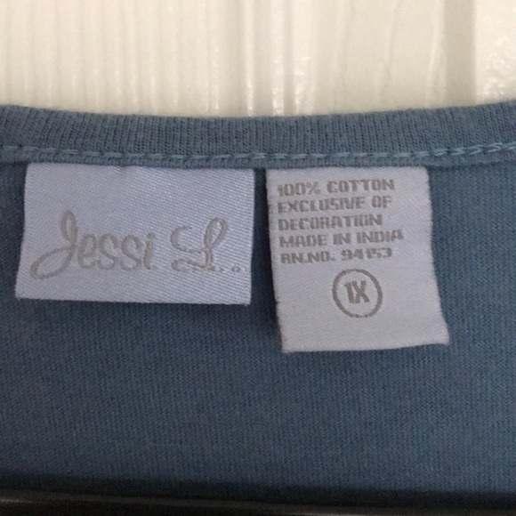 Embroidered top - Picture 3 of 3